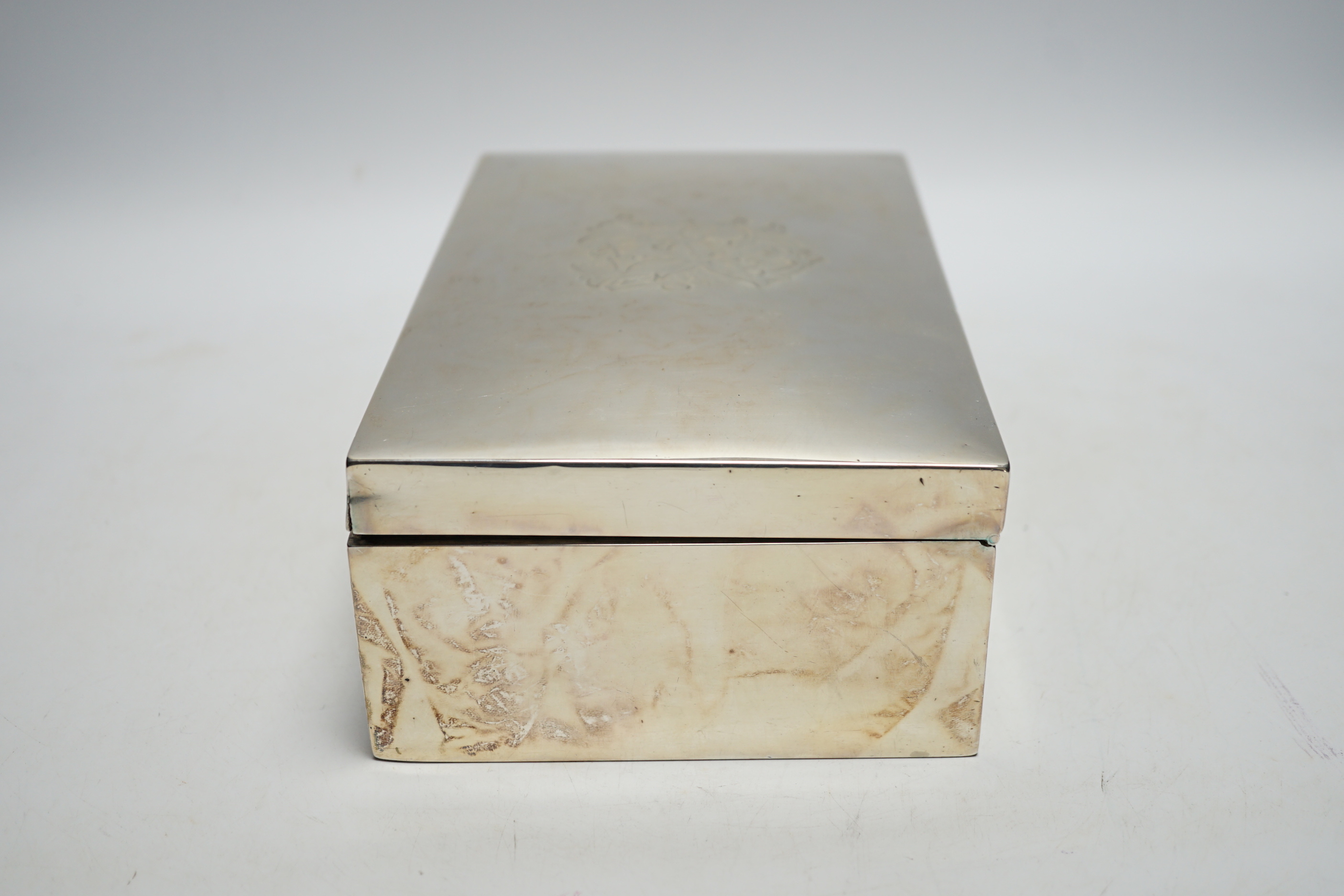 An Edwardian silver mounted rectangular cigar box, Joseph Braham, London, 1901, width 22.6cm.